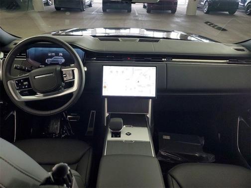 2025 Land Rover Range Rover P550e SE