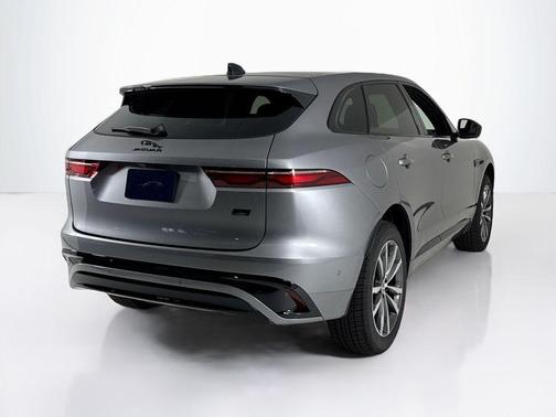 2026 Jaguar F-PACE P250 R-Dynamic S