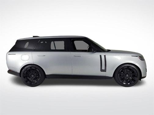 2025 Land Rover Range Rover P400 SE 7 Seat