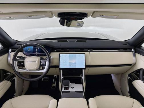 2025 Land Rover Range Rover P530 SE 7 Seat