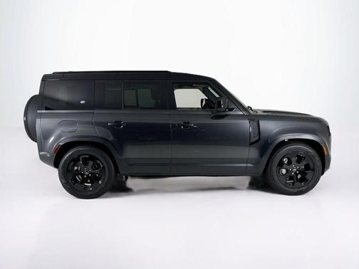 2024 Land Rover Defender P400 S