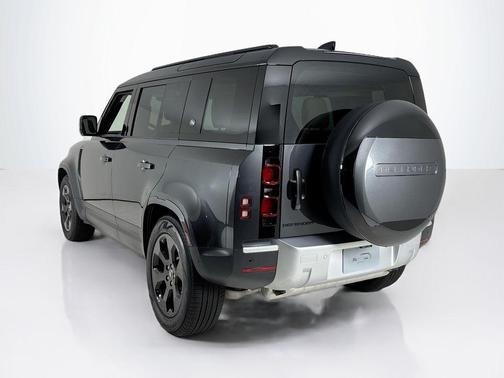 2024 Land Rover Defender P400 S