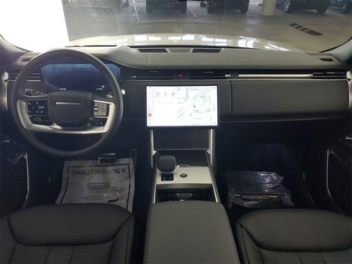 2025 Land Rover Range Rover P530 SE