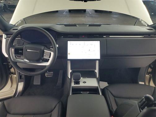2025 Land Rover Range Rover P530 SE