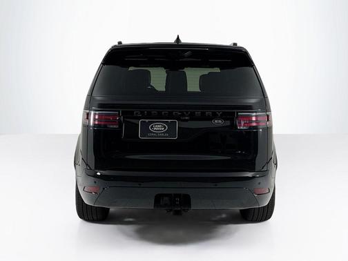 2023 Land Rover Discovery P300 S R-Dynamic