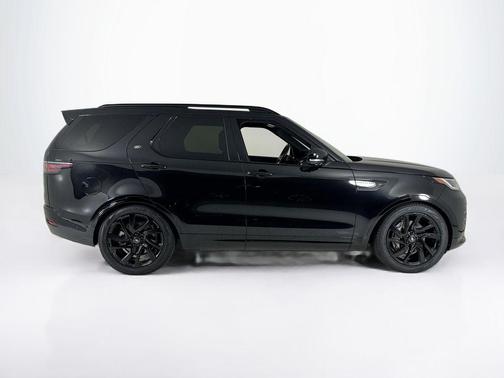 2023 Land Rover Discovery P300 S R-Dynamic