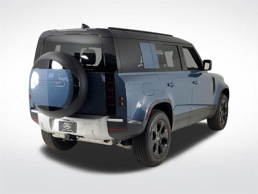 2025 Land Rover Defender P400 S