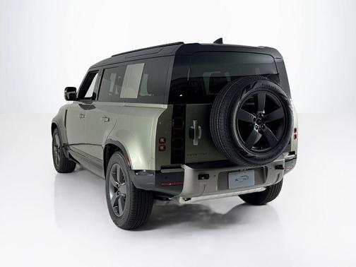 2025 Land Rover Defender P400 X-Dynamic SE