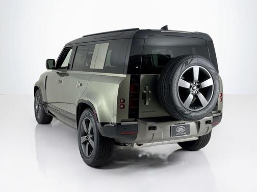 2025 Land Rover Defender P400 X-Dynamic SE
