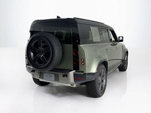 2025 Land Rover Defender P400 X-Dynamic SE