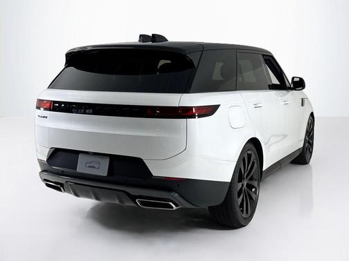 2025 Land Rover Range Rover Sport P360 SE