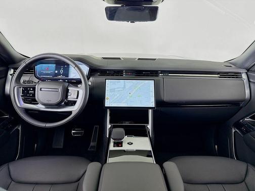 2025 Land Rover Range Rover P530 SE 7 Seat