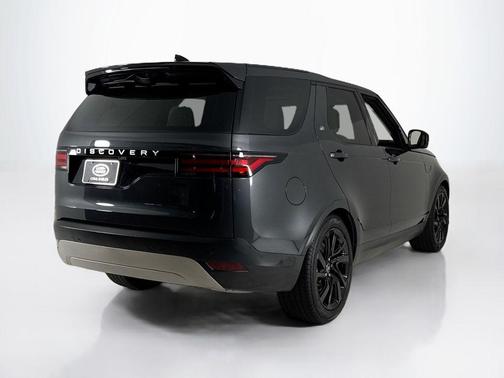 Carpathian Grey 2025 Land Rover Discovery P300 S