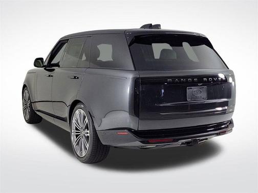2025 Land Rover Range Rover P400 SE