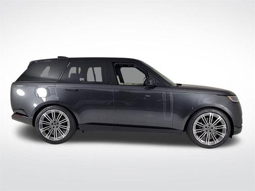 2025 Land Rover Range Rover P400 SE
