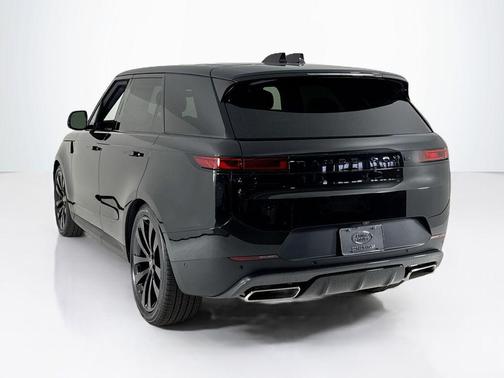 2025 Land Rover Range Rover Sport P360 SE