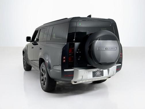 2025 Land Rover Defender P300 S