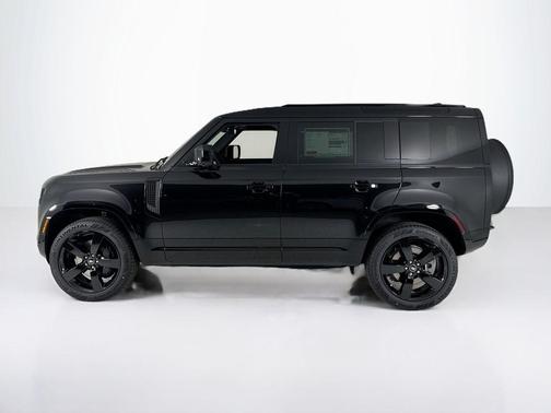 2025 Land Rover Defender P400 X-Dynamic SE