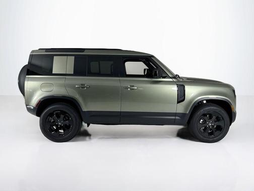2025 Land Rover Defender P300