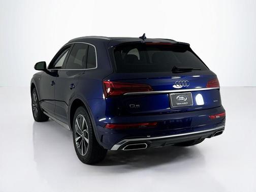 2022 Audi Q5 45 S line Premium Plus