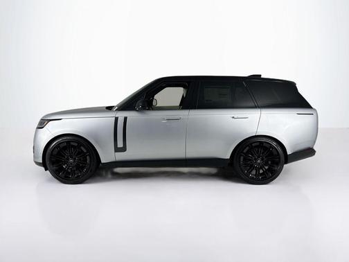 2025 Land Rover Range Rover P400 SE