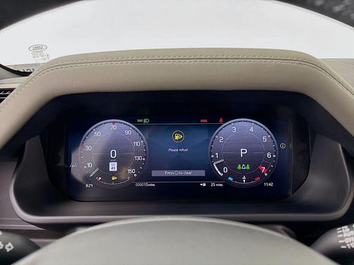 2025 Land Rover Defender P400 X-Dynamic SE