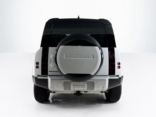 2025 Land Rover Defender P400 S