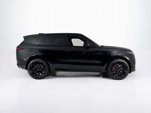 Santorini Black 2026 Land Rover Range Rover Sport P530 Dynamic SE
