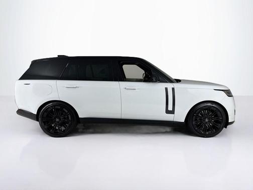 2025 Land Rover Range Rover P530 SE 7 Seat