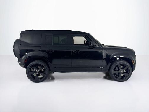 2025 Land Rover Defender P400 X-Dynamic SE