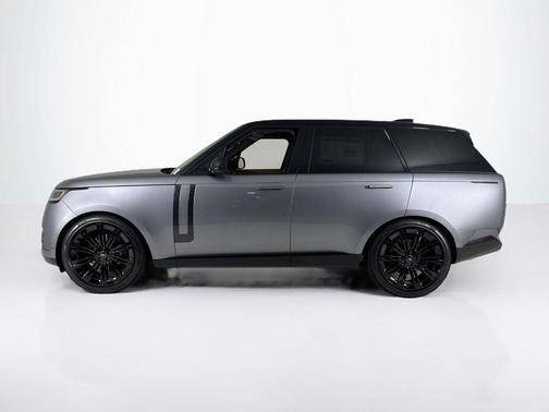 2025 Land Rover Range Rover P400 SE