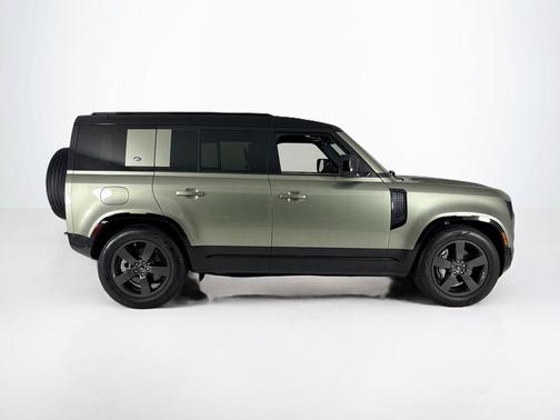2023 Land Rover Defender 110 X-Dynamic SE
