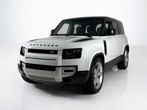 Fuji White 2024 Land Rover Defender P500 SE
