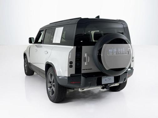 2026 Land Rover Defender 110 S