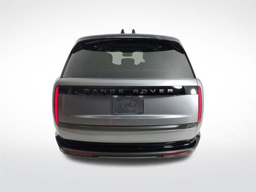 2025 Land Rover Range Rover P400 SE
