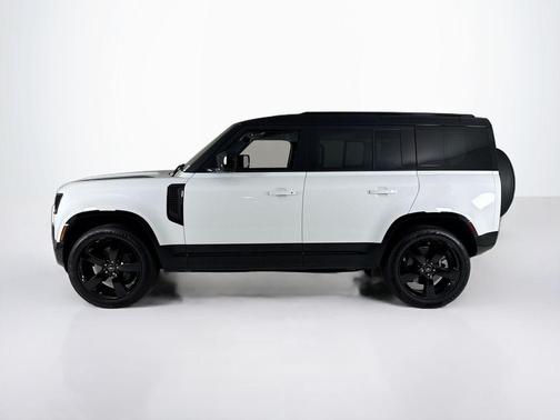 2025 Land Rover Defender P400 X-Dynamic SE