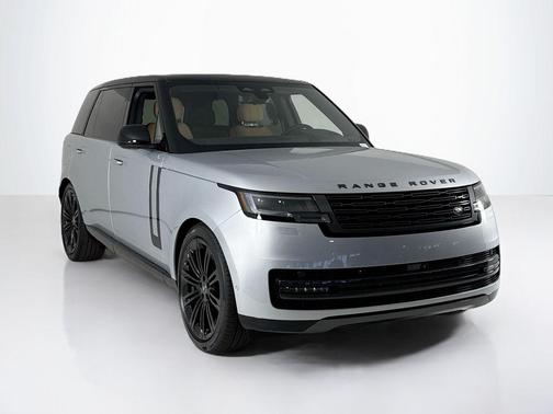 2025 Land Rover Range Rover P530 SE 7 Seat