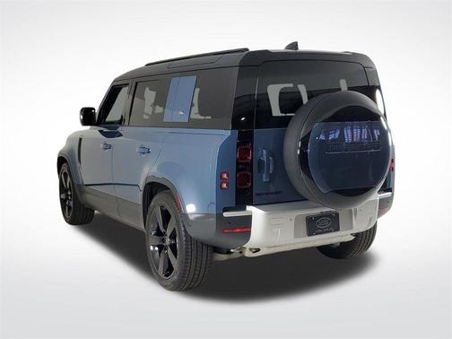 2024 Land Rover Defender P400 S