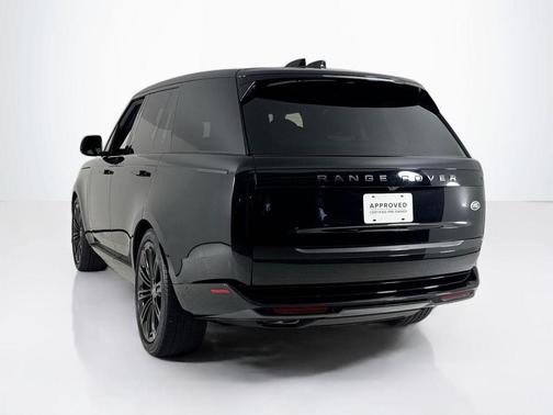 2023 Land Rover Range Rover P530 SE