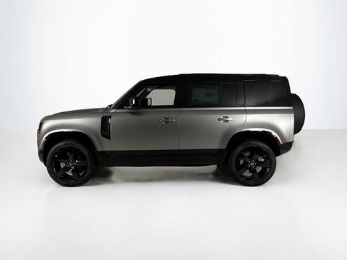 2025 Land Rover Defender P400 X-Dynamic SE