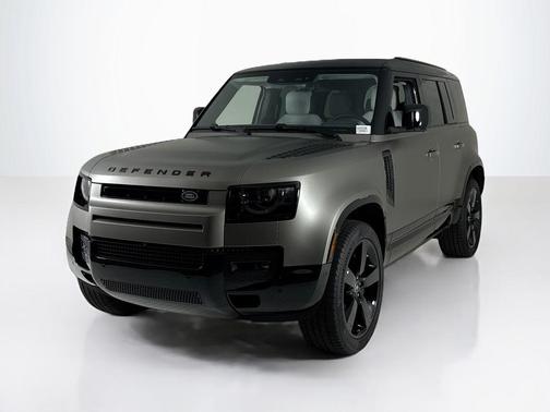 2025 Land Rover Defender P400 X-Dynamic SE