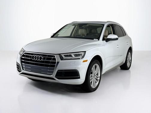 2020 Audi Q5 40 Premium Plus