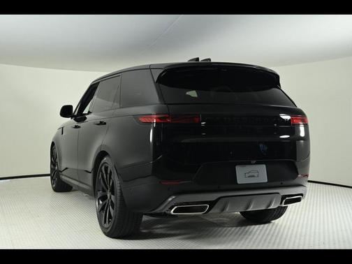 2025 Land Rover Range Rover Sport P360 SE
