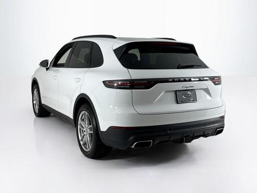 2023 Porsche Cayenne 