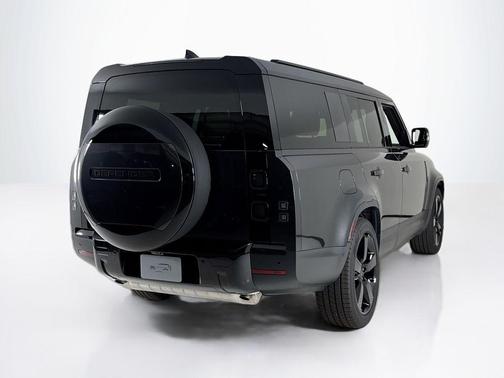2026 Land Rover Defender P300 S