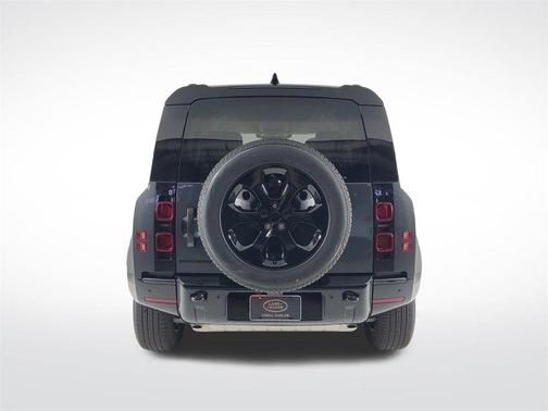 2024 Land Rover Defender P400 X-Dynamic SE