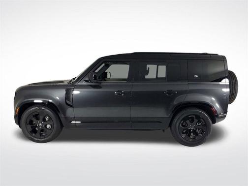 2024 Land Rover Defender P400 X-Dynamic SE