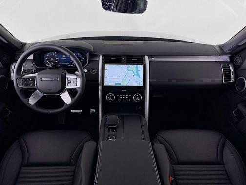 2025 Land Rover Discovery P300 Dynamic SE
