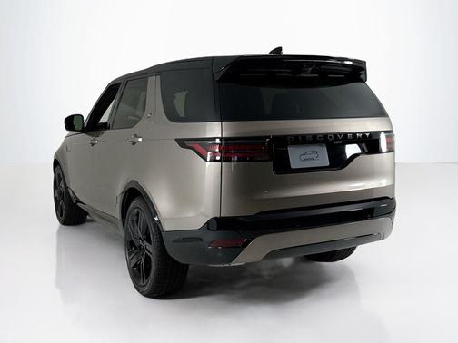 2025 Land Rover Discovery P300 Dynamic SE