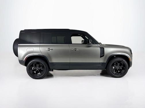 2025 Land Rover Defender P400 S